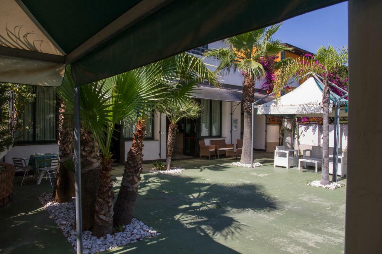 Hotel Atena Cirò Marina 外观 照片