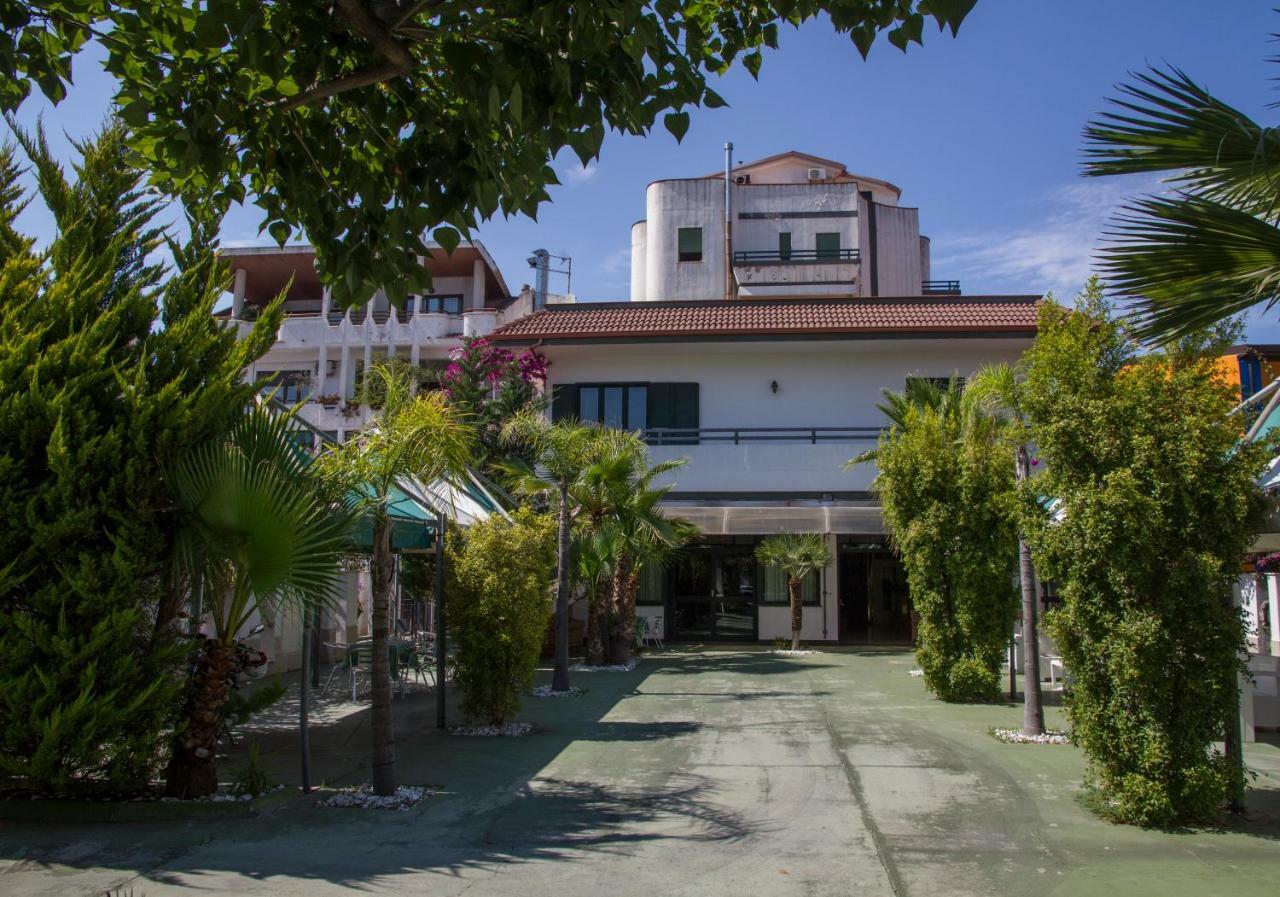 Hotel Atena Cirò Marina 外观 照片