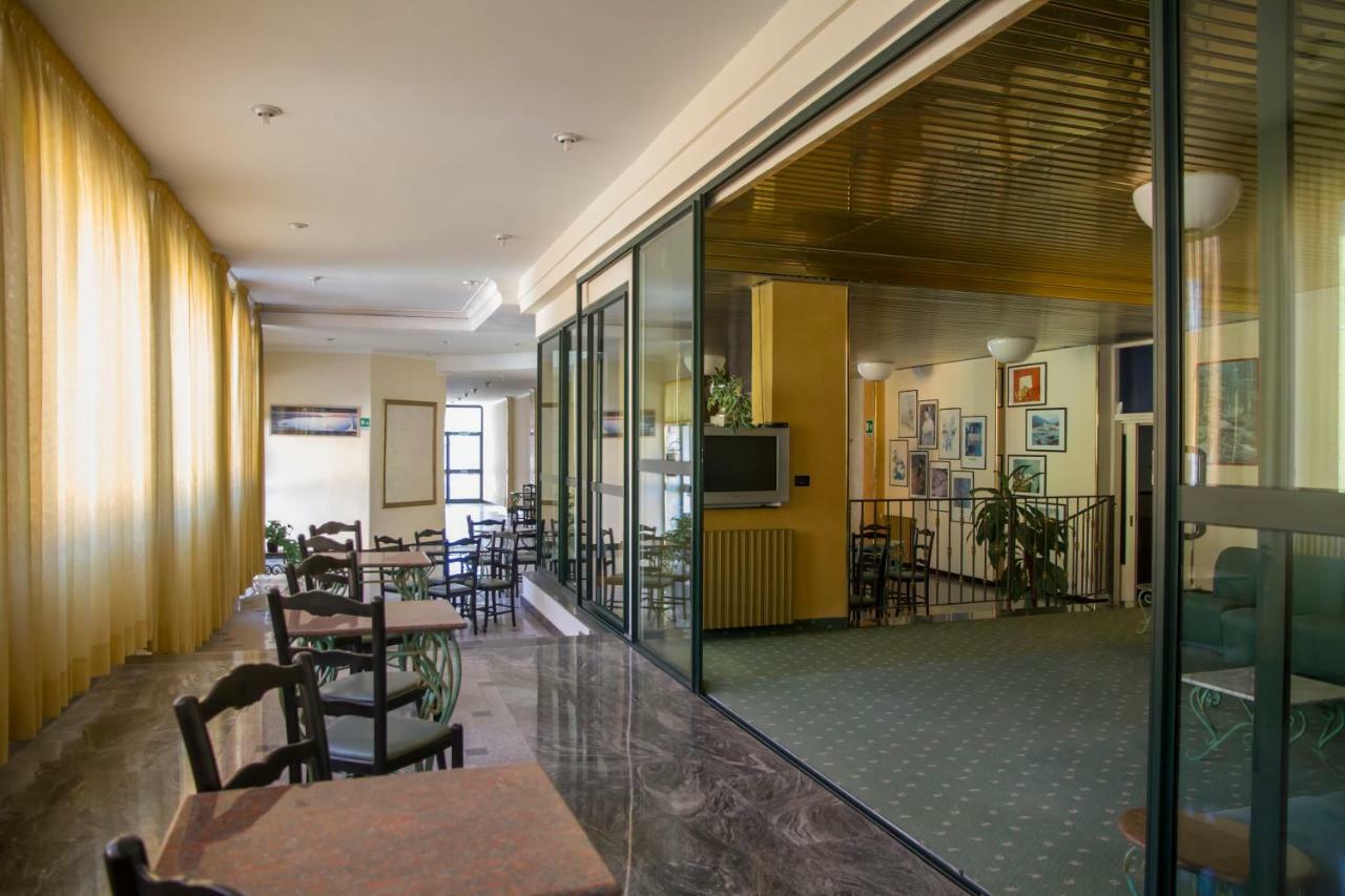 Hotel Atena Cirò Marina 外观 照片